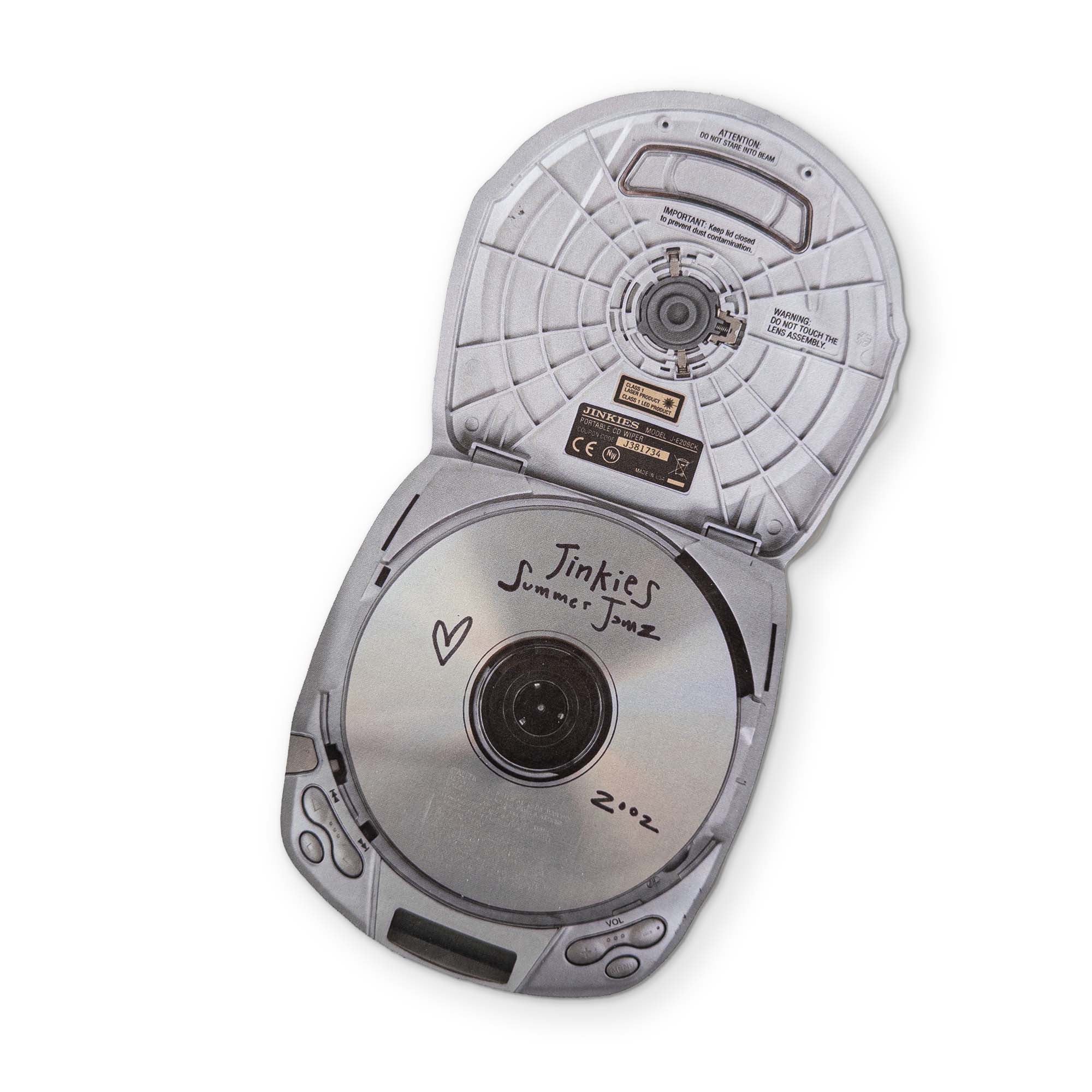 A CD PLAYER YOU CAN CLEAN YOUR GLASSES WITH - Image 2