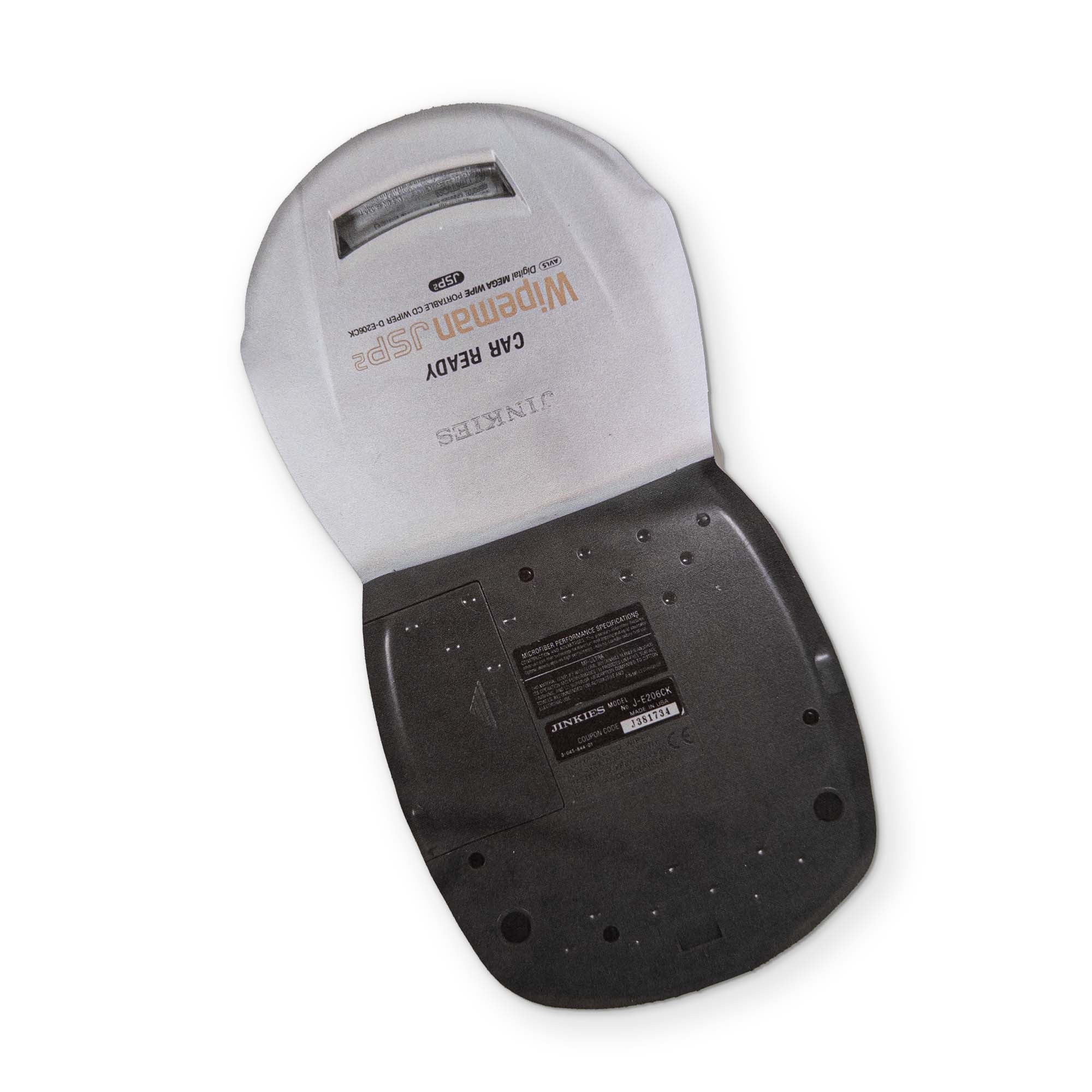 A CD PLAYER YOU CAN CLEAN YOUR GLASSES WITH - Image 3